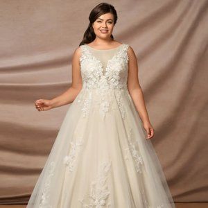 AZAZIE SEDONA Wedding Dress NWT